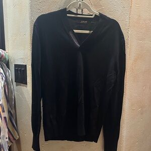 Murano Men's V-Neck Sweater in Black